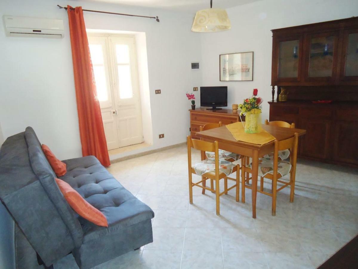 فيلا Casa Nina مونديلّو المظهر الخارجي الصورة